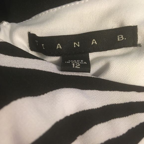 Tiana B. Black/White Zebra Print Dress NWT - Picture 6 of 8